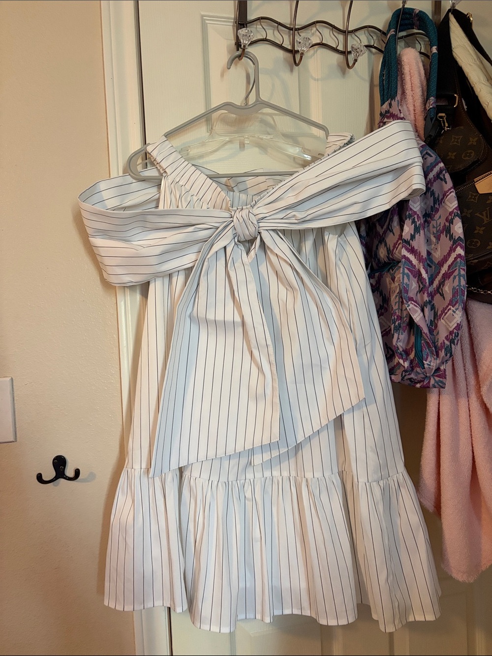 Women’s White Black Pinstripe Off-Shoulder Bow Dress
